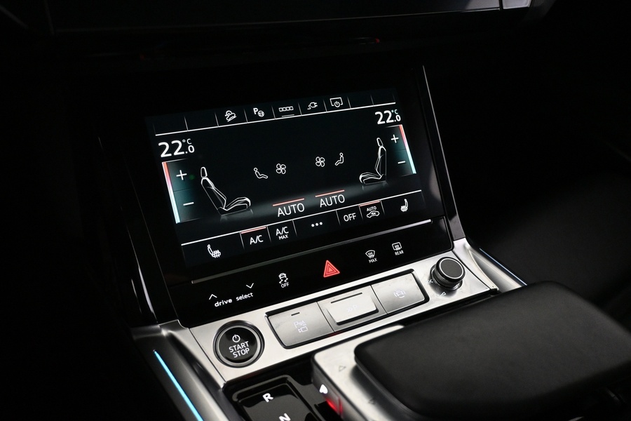 Audi Q8 e-tron vaihtoauto