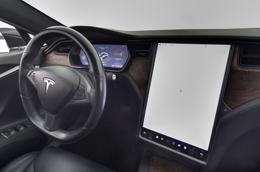 Tesla Model S vaihtoauto