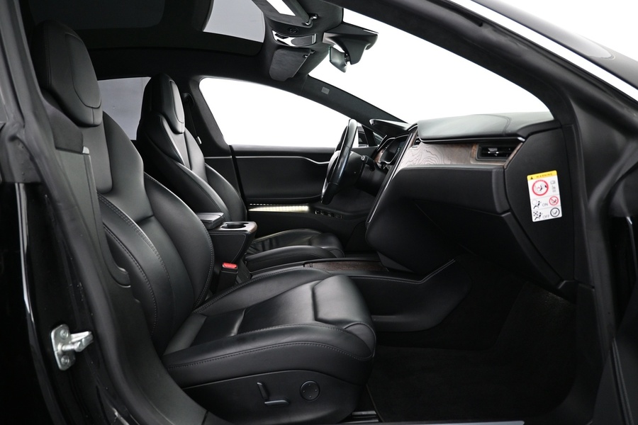 Tesla Model S vaihtoauto