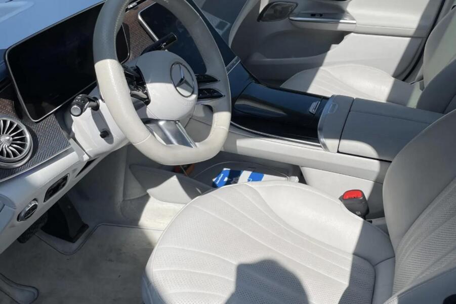 Mercedes-Benz EQE vaihtoauto