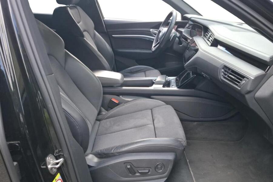 Audi Q8 e-tron vaihtoauto