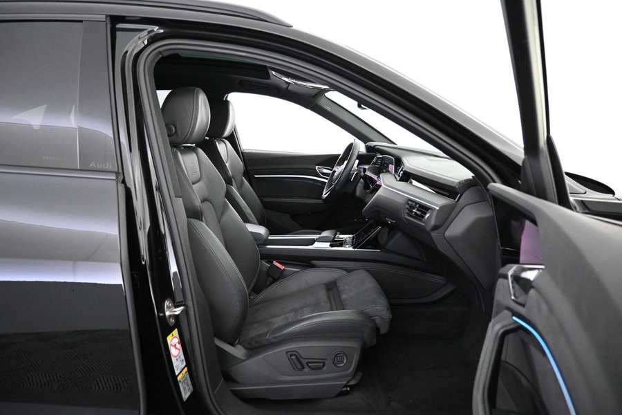 Audi Q8 e-tron vaihtoauto