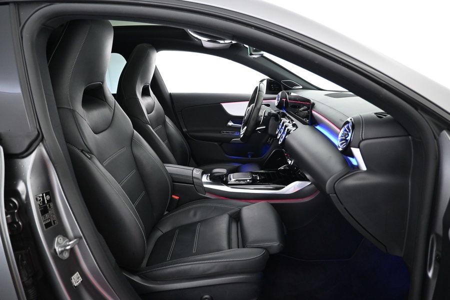 Mercedes-Benz CLA vaihtoauto