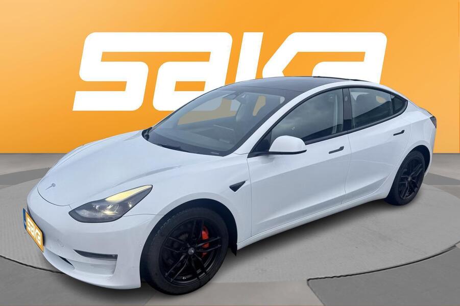 Tesla Model 3 vaihtoauto