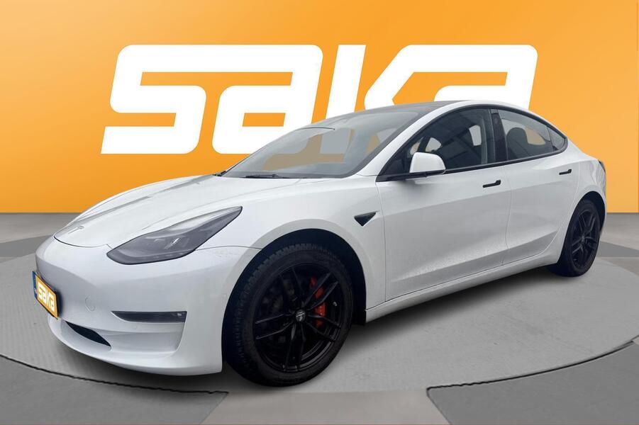 Tesla Model 3 vaihtoauto