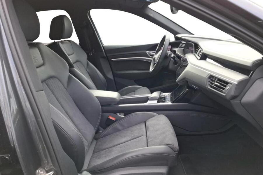 Audi Q8 e-tron vaihtoauto