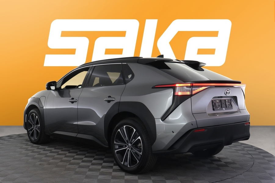 Toyota bZ4X vaihtoauto