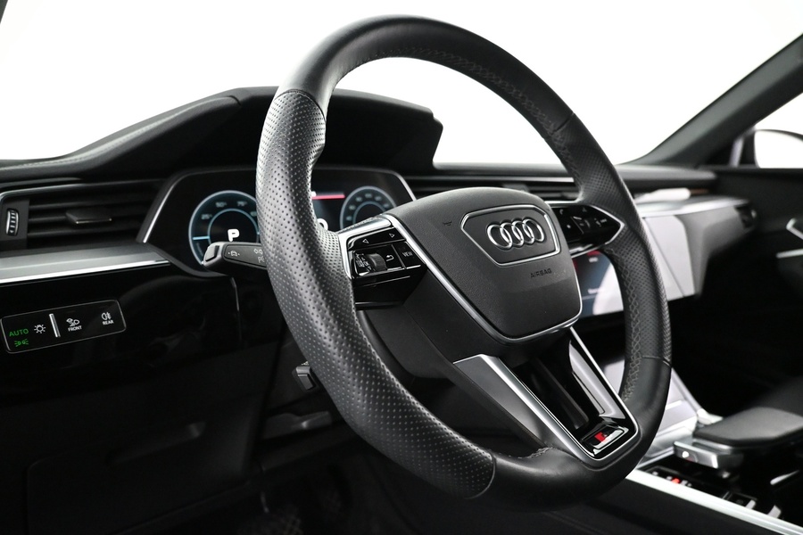 Audi e-tron vaihtoauto