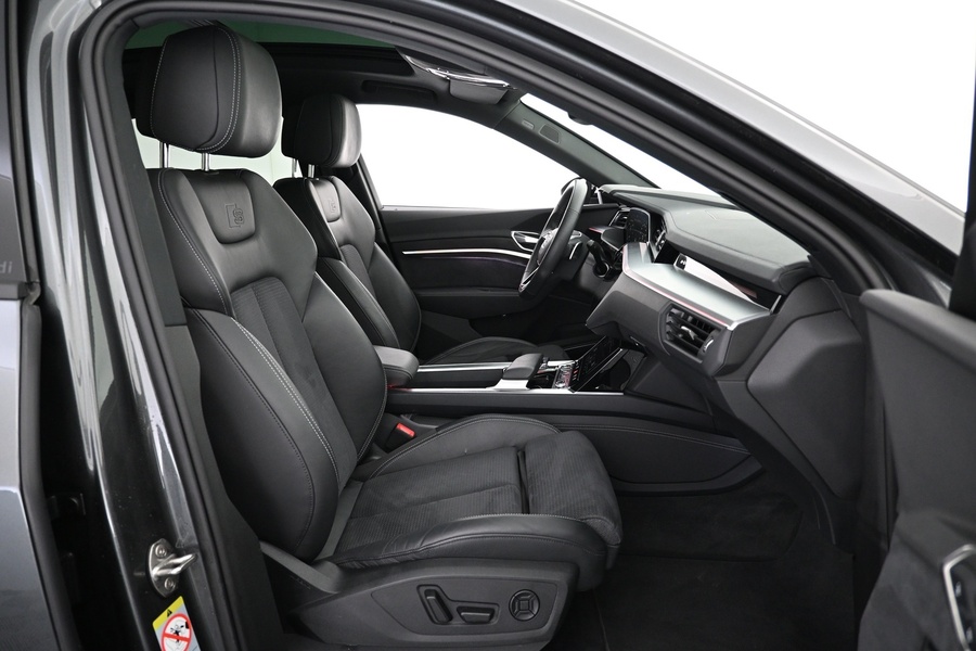 Audi Q8 e-tron vaihtoauto