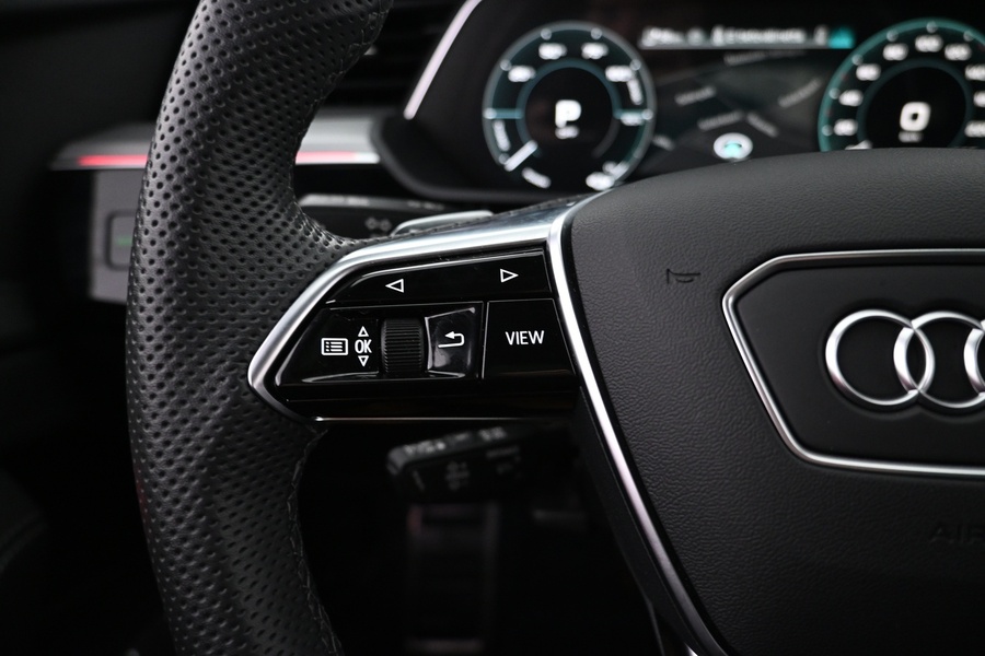 Audi Q8 e-tron vaihtoauto