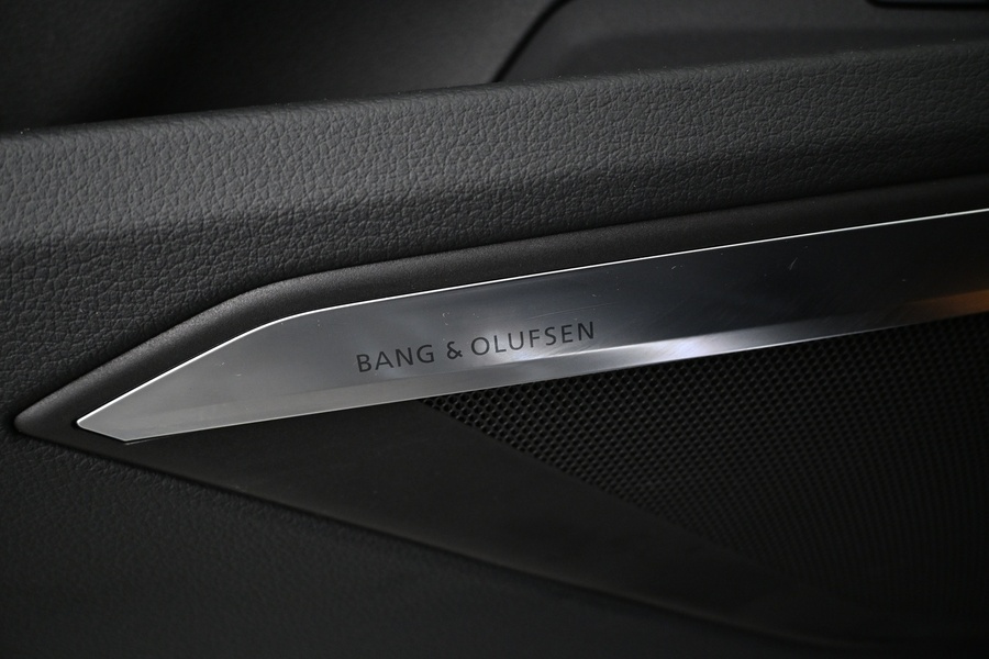 Audi Q8 e-tron vaihtoauto