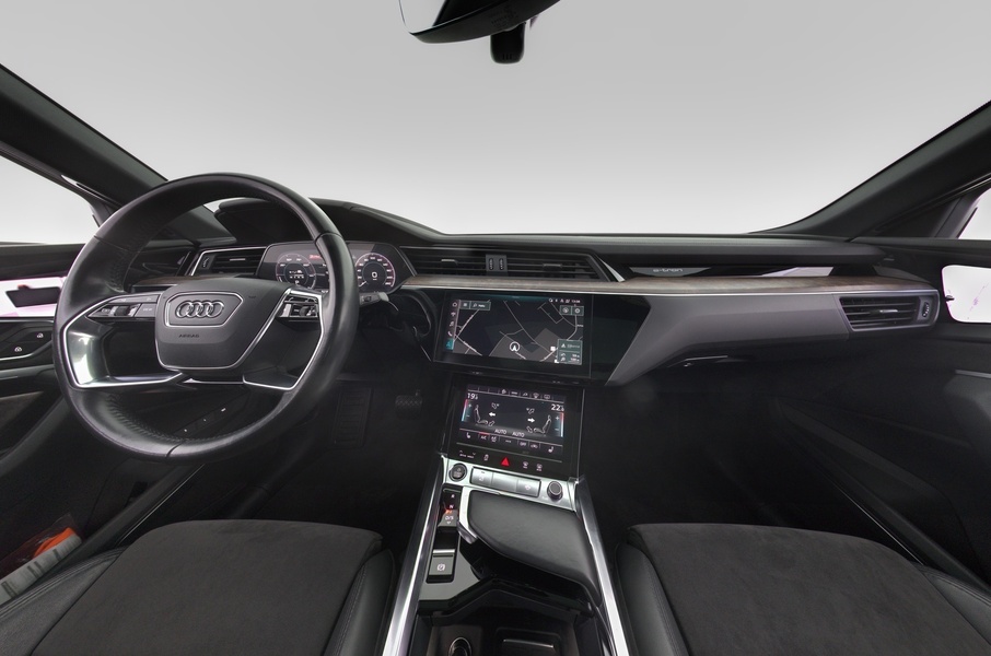 Audi e-tron vaihtoauto