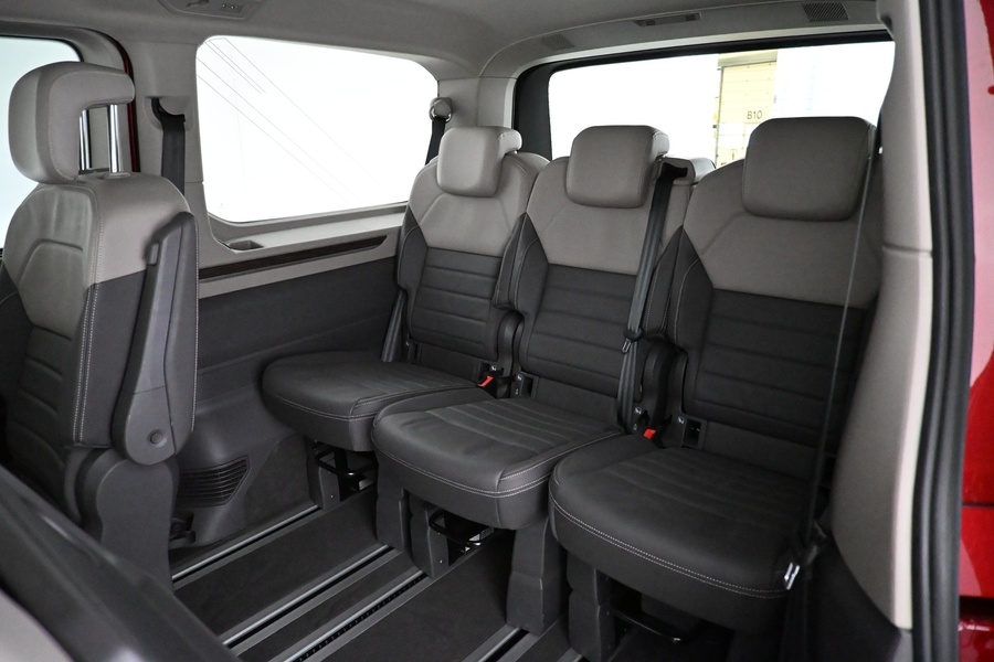 Volkswagen Multivan vaihtoauto