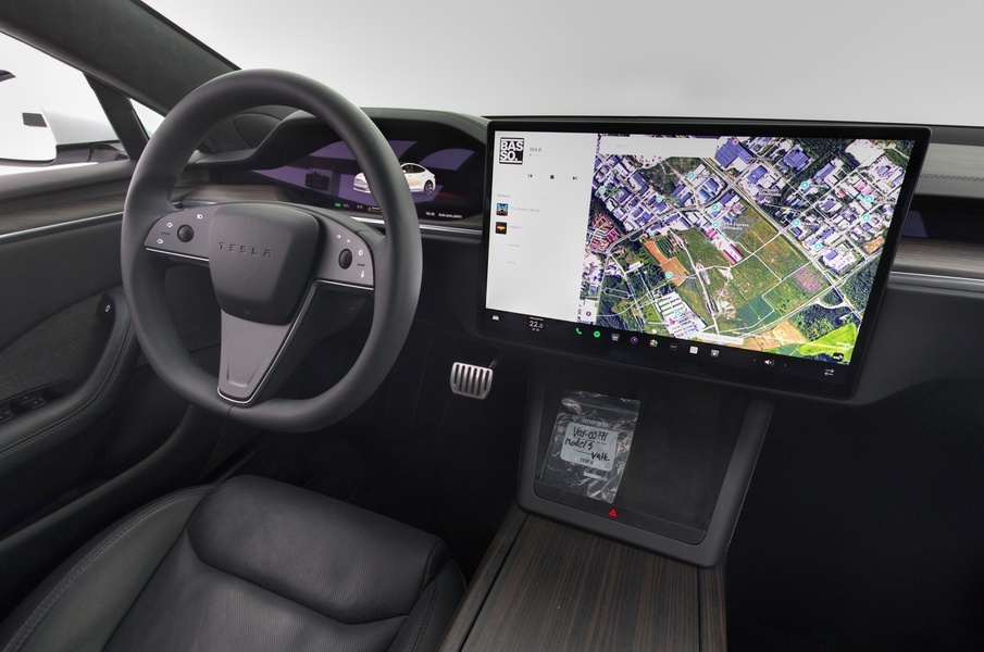 Tesla Model S vaihtoauto