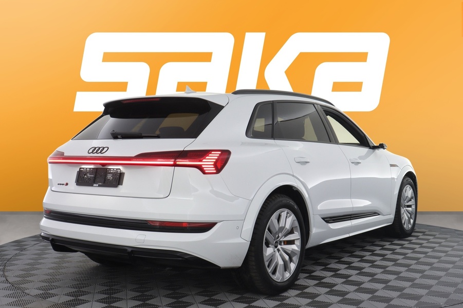 Audi e-tron vaihtoauto