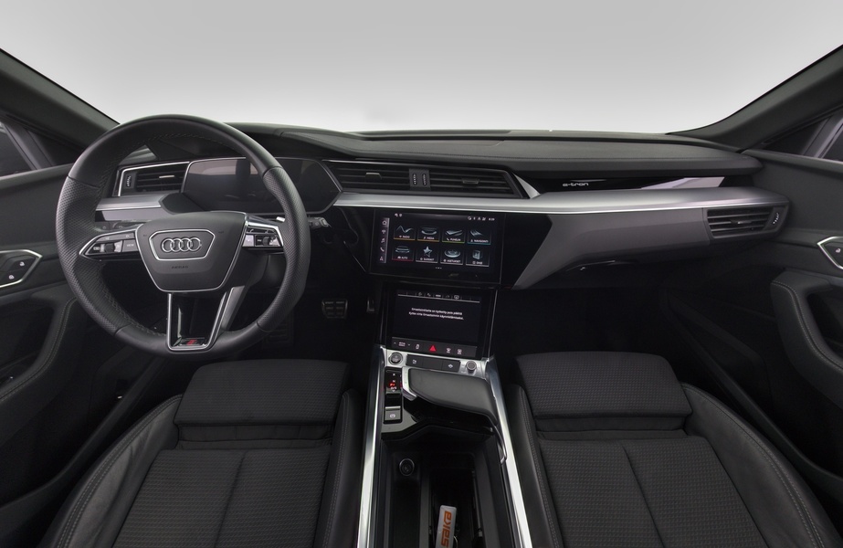 Audi Q8 e-tron vaihtoauto