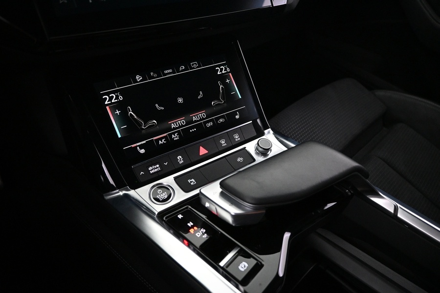 Audi Q8 e-tron vaihtoauto