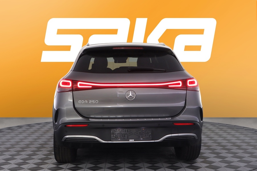 Mercedes-Benz EQA vaihtoauto