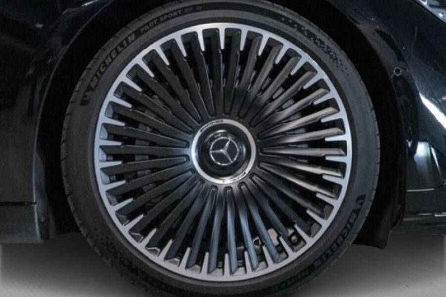 Mercedes-Benz EQE vaihtoauto