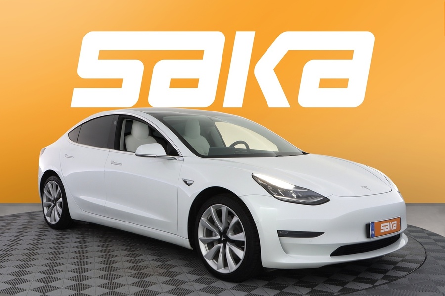 Tesla Model 3 vaihtoauto