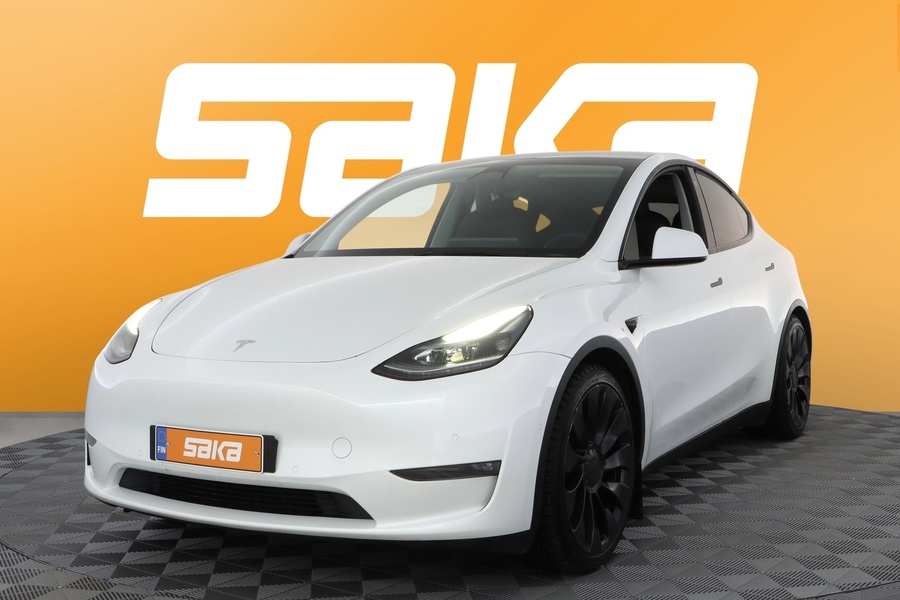 Tesla Model Y vaihtoauto
