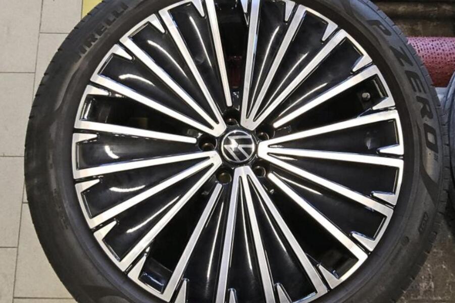 Volkswagen Touareg vaihtoauto