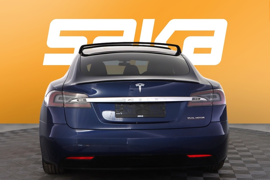 Tesla Model S vaihtoauto