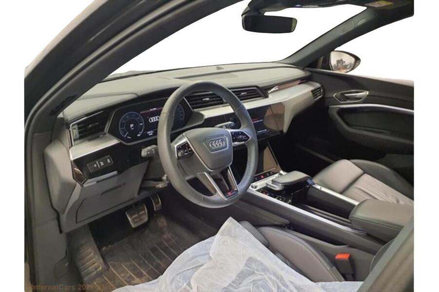 Audi Q8 e-tron vaihtoauto