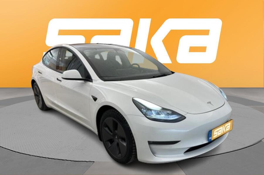 Tesla Model 3 vaihtoauto