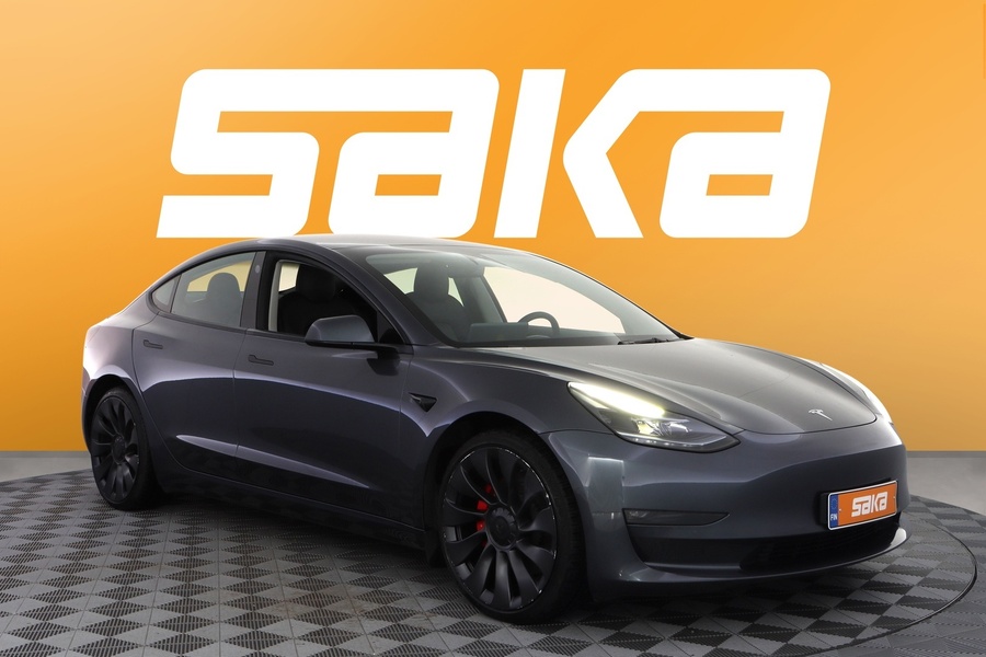 Tesla Model 3 vaihtoauto