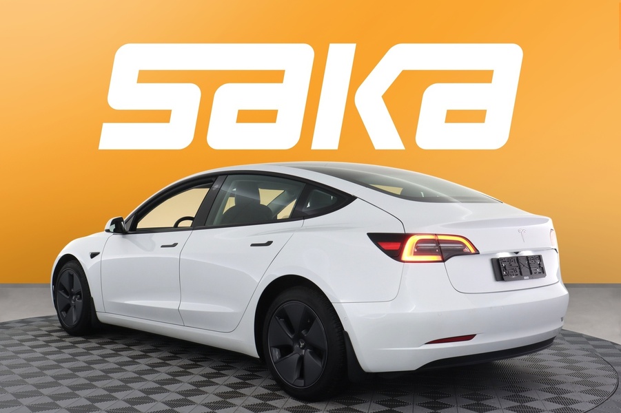 Tesla Model 3 vaihtoauto