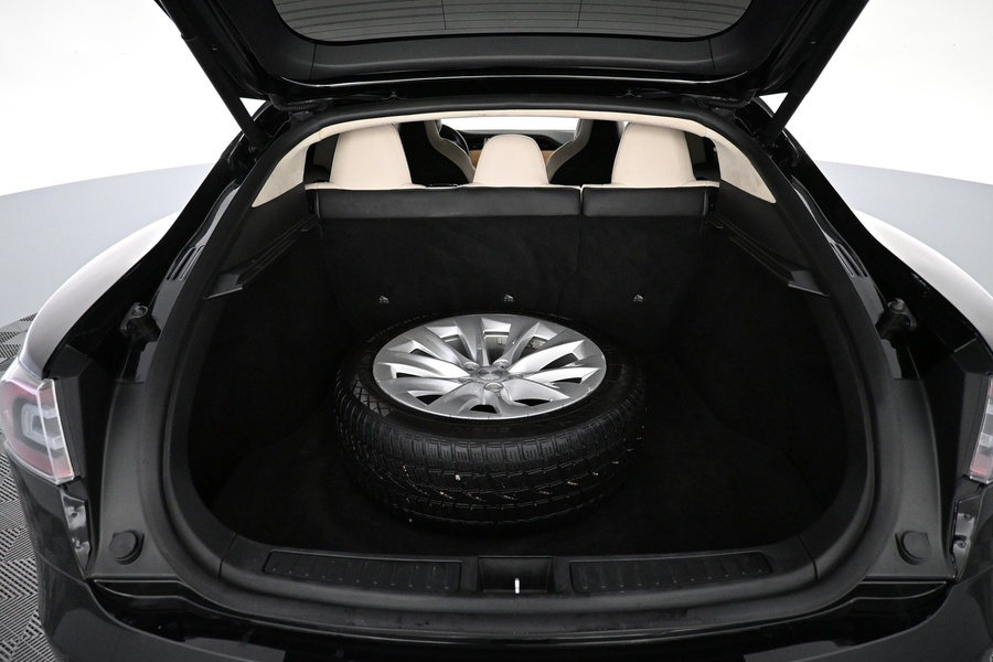 Tesla Model S vaihtoauto