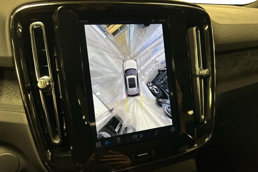 Volvo EX40 vaihtoauto