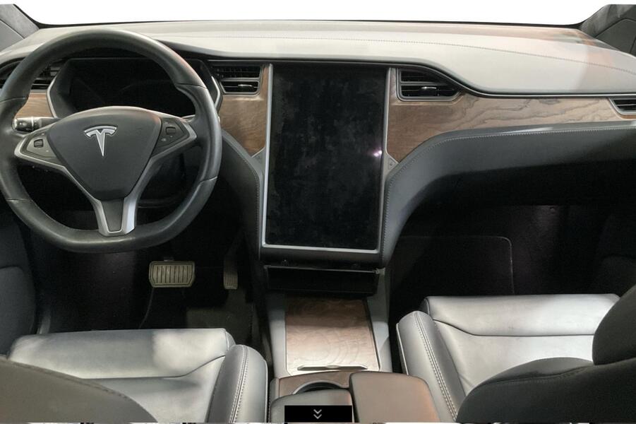 Tesla Model X vaihtoauto