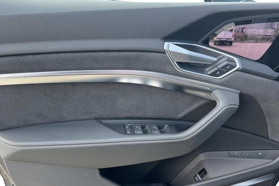 Audi e-tron vaihtoauto