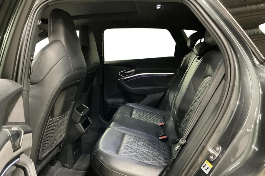 Audi Q8 e-tron vaihtoauto