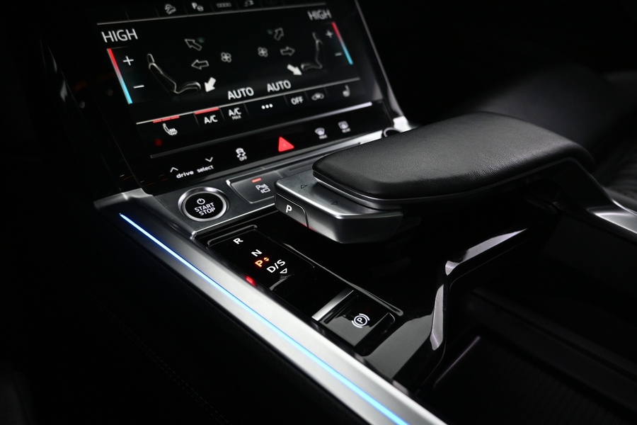 Audi Q8 e-tron vaihtoauto