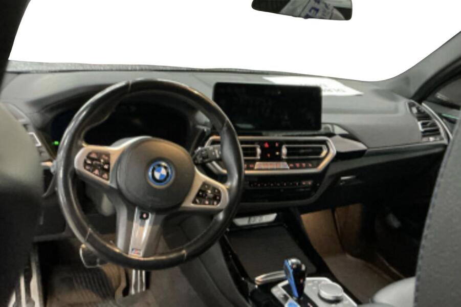 BMW iX3 vaihtoauto