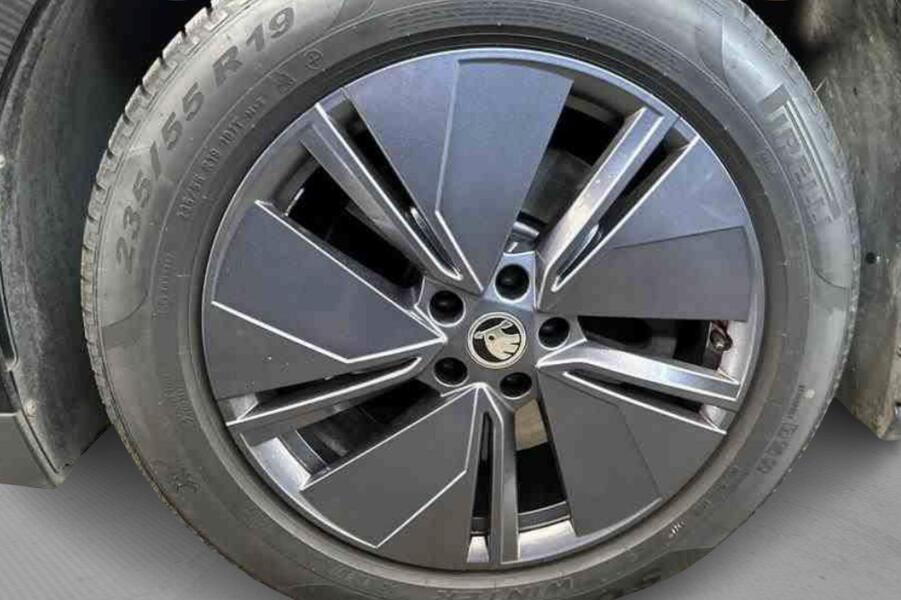 Skoda Enyaq vaihtoauto