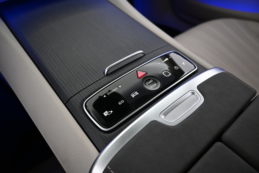 Mercedes-Benz EQS vaihtoauto