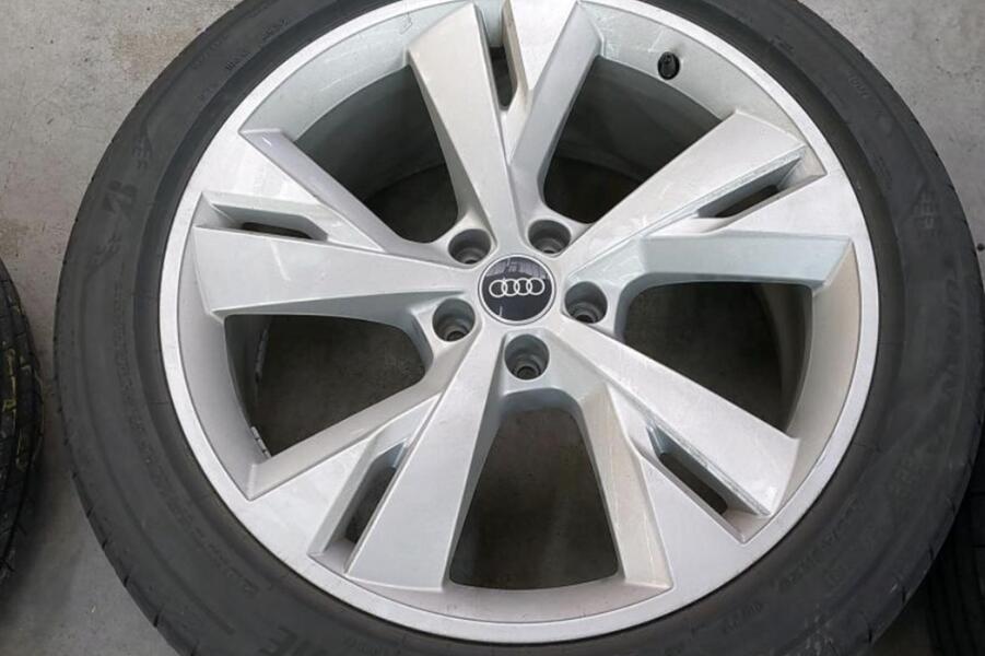 Audi Q4 e-tron vaihtoauto