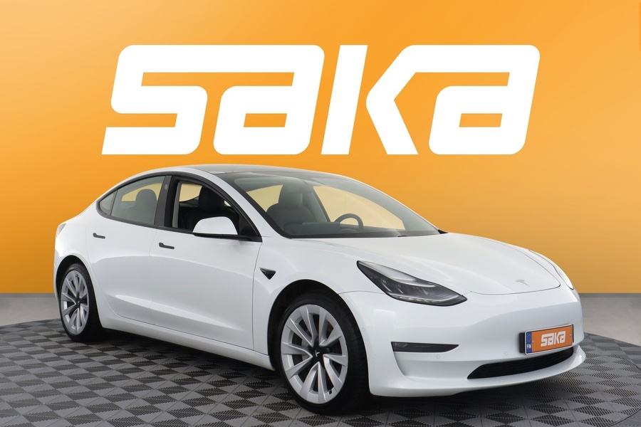 Tesla Model 3 vaihtoauto