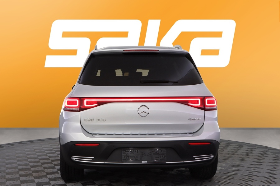 Mercedes-Benz EQB vaihtoauto