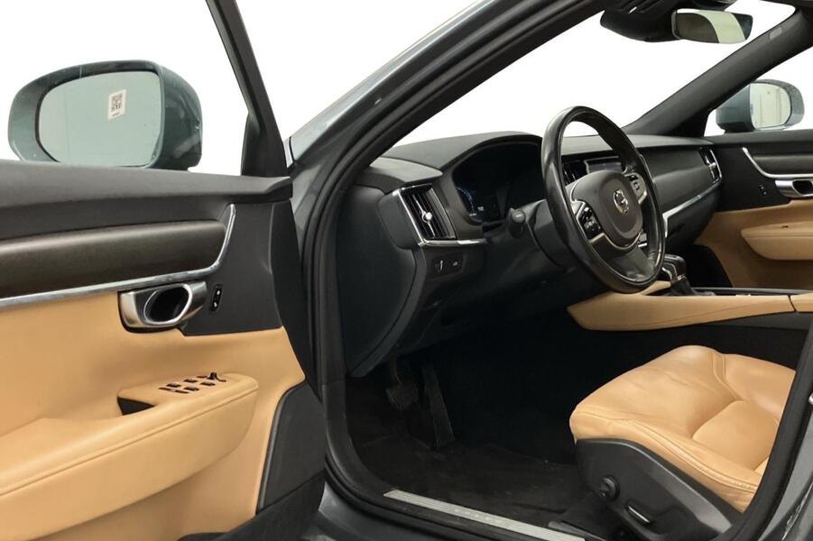 Volvo V90 Cross Country vaihtoauto