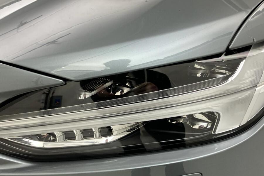 Volvo V90 Cross Country vaihtoauto