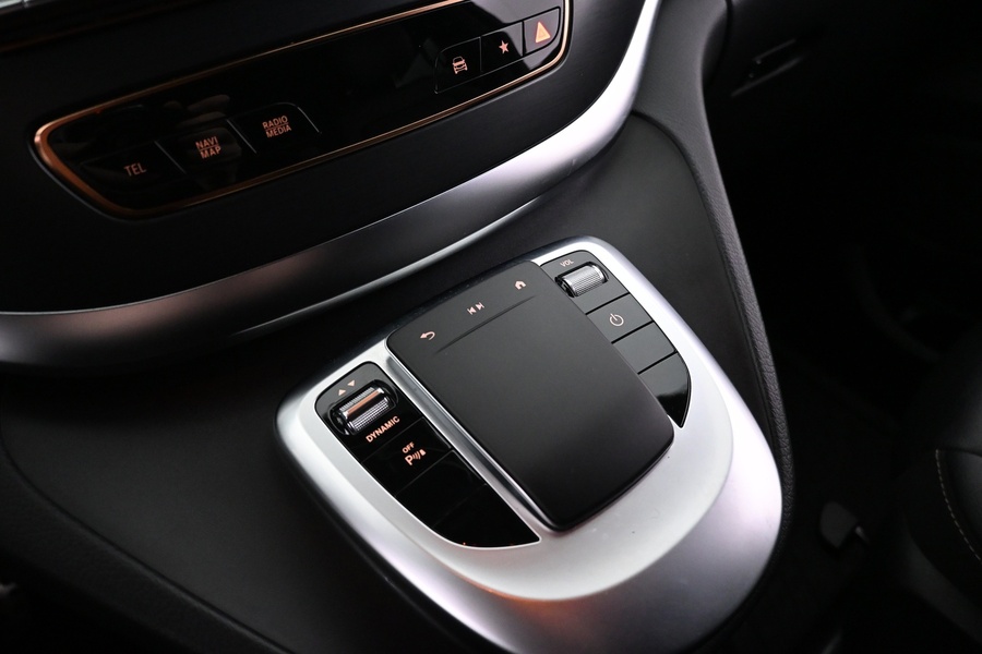 Mercedes-Benz EQV vaihtoauto