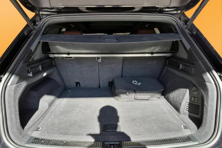 Volkswagen Touareg vaihtoauto