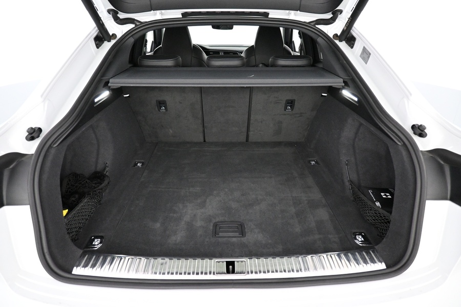 Audi Q8 e-tron vaihtoauto