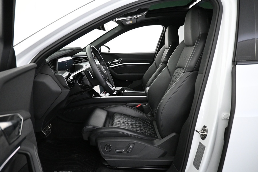 Audi Q8 e-tron vaihtoauto