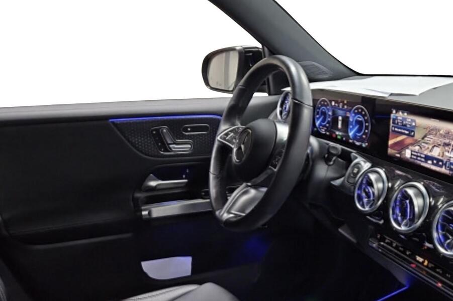 Mercedes-Benz EQB vaihtoauto